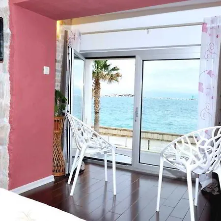 Hotel Renata 3*